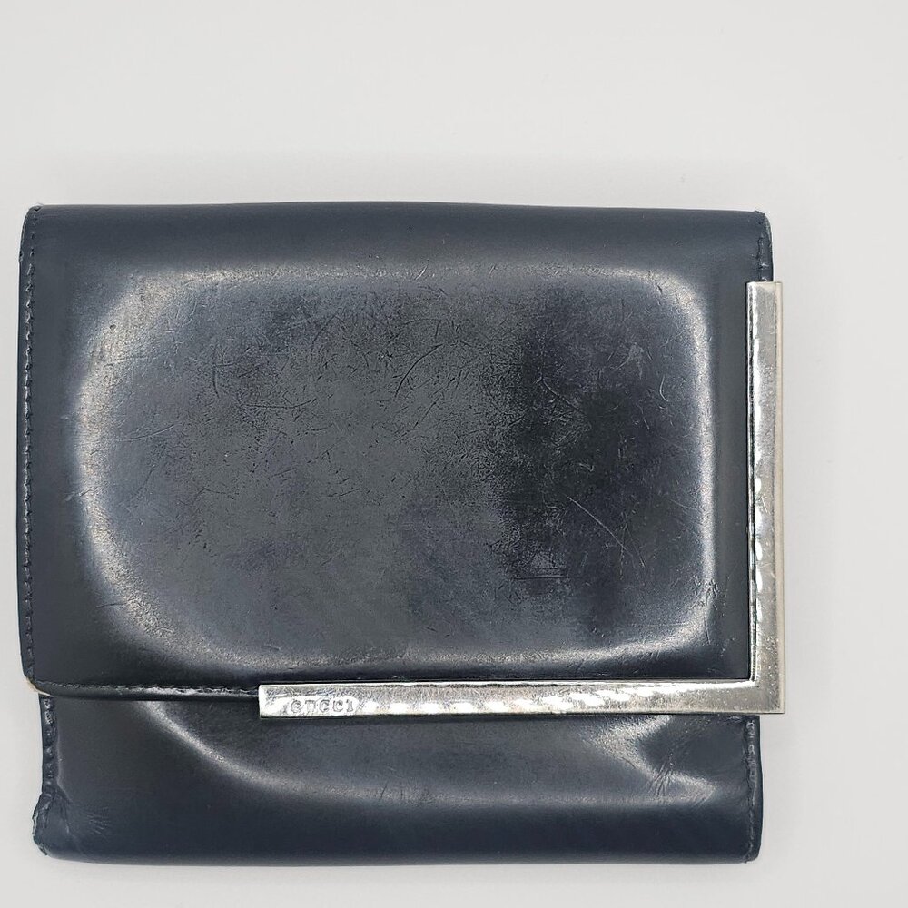 Vintage Gucci Black Patent Leather Bifold Wallet with Silver Bar Logo